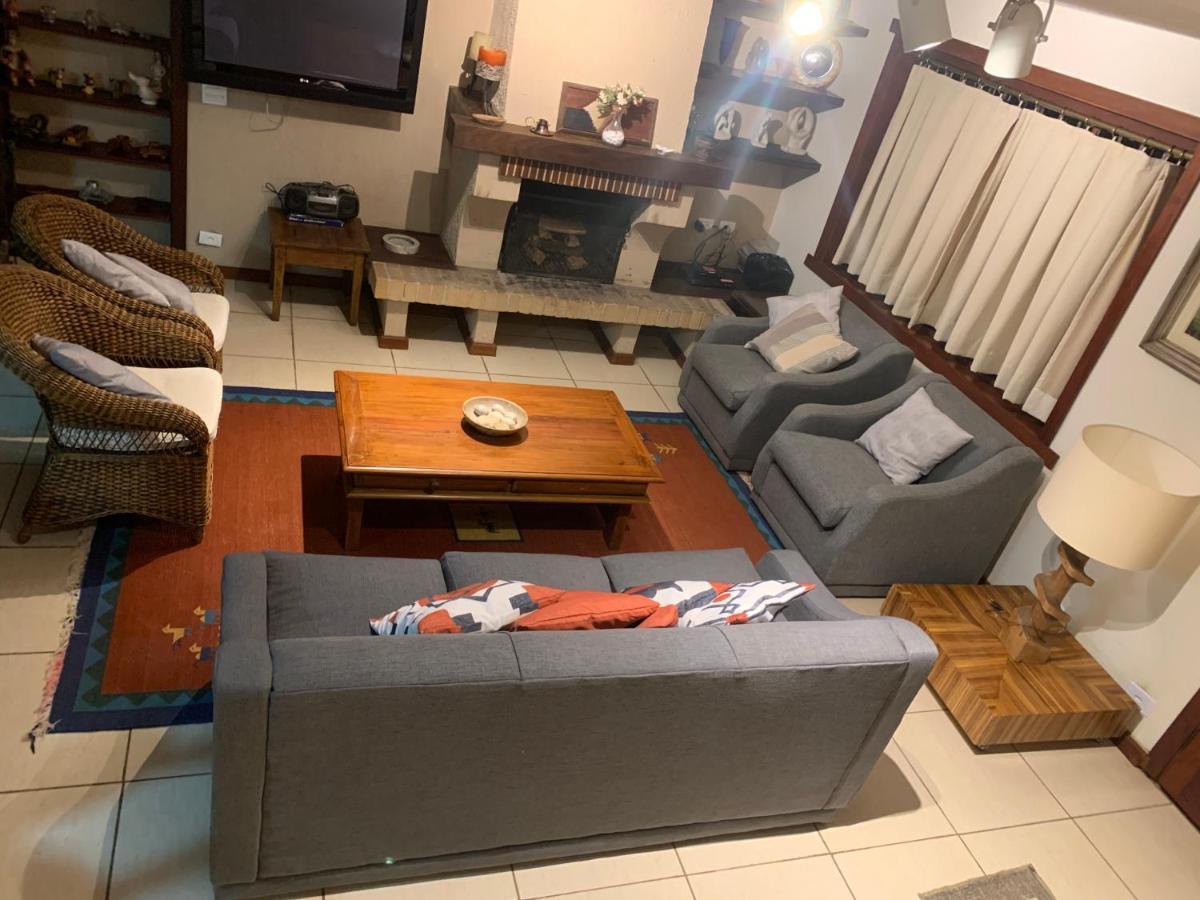 Linda Casa! Aconchegante E Com Otima Localizacao Villa Campos do Jordão Eksteriør billede